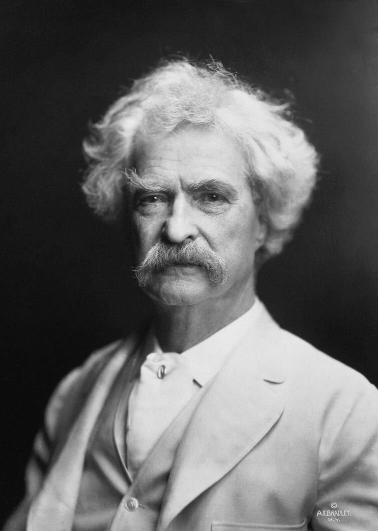 Mark Twain, photographed by A.F. Bradley in 1907